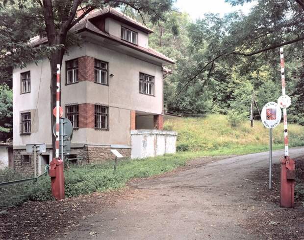 Стёртые границы: заброшенные КПП между странами Европы государство, граница, европа, заброшенное, кпп, стертая граница, шенгенская зона, эстетика