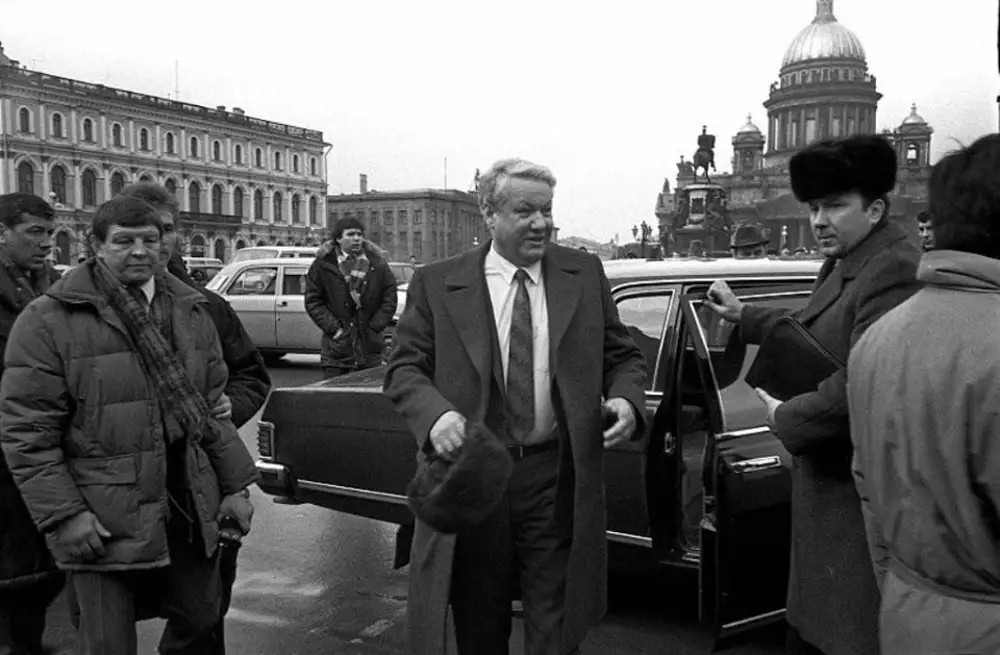 1990 г. Путин 1990 Ельцин. Санкт-Петербург 90-е. Город Ленинград 1990. 90е в России Петербург.