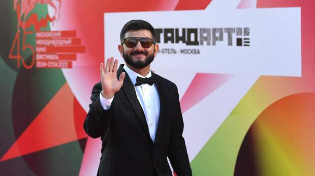 Михаил Галустян рассказал, как относится к хейтерам и негативу в сети