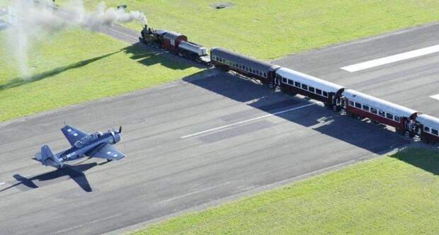 Необычный аэропорт в Новой Зеландии, по взлетной полосе которого курсируют поезда