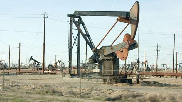 Стоимость одного барреля сирийской контрабандной нефти составляет 38 долларов, а ежемесячная выручка такого «частного бизнеса» достигала 30 млн долларов