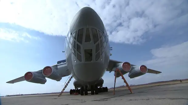 В России создали авиагруппировку для доставки помощи Сербии