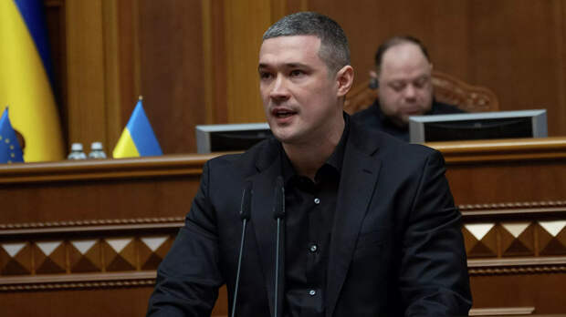 СМИ: новый министр обороны Украины оказался телефонным мошенником