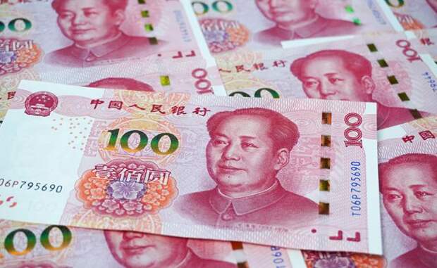 «Гегемону» придется потесниться: В Ормузском проливе доллар и юань делят мировой рынок