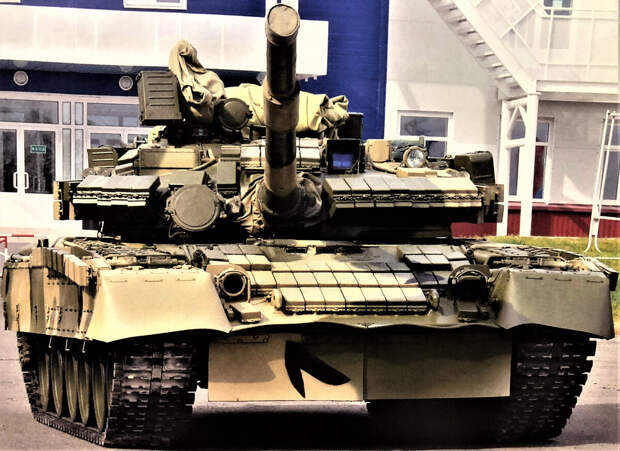 Основной танк Т-80БВ.
