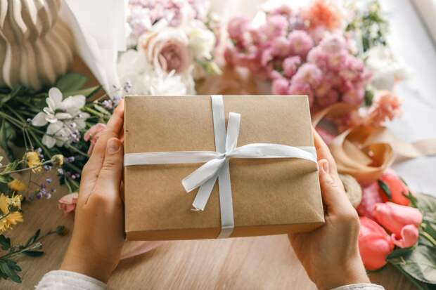 Женщина неожиданно разбогатела на 12,7 миллиона долларов в день рождения дочери