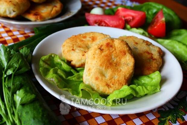 Фото быстрых пирожков с курицей и брынзой