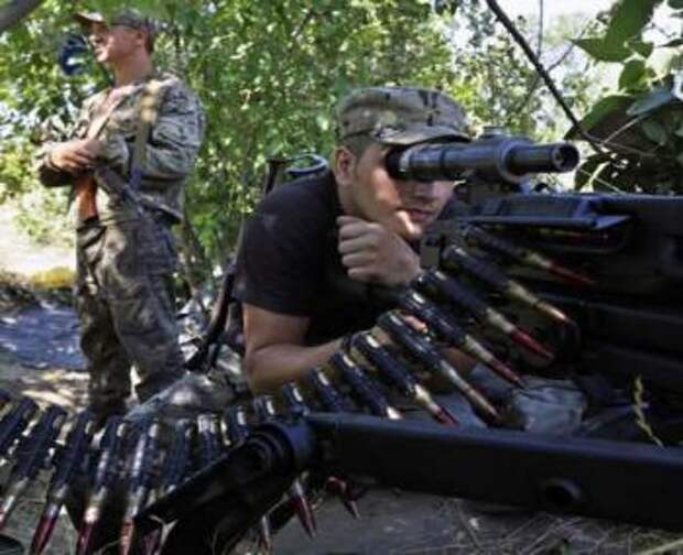 ополченцы ДНР на линии разграничения в Донбассе