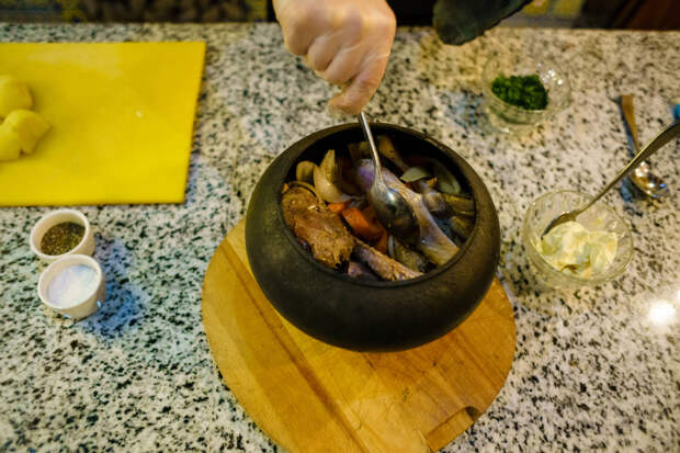 Артык кайнар һәм ачы ризык ашауның нинди зыяны бар?