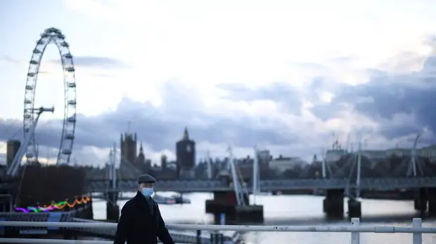 The Guardian: новый вариант коронавируса обнаружен в Великобритании