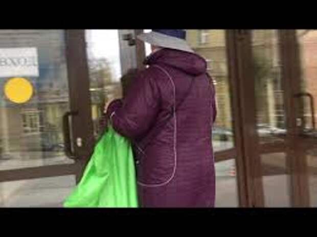 В Сибири пенсионерка купила министру «подарки» на 89 рублей прибавки