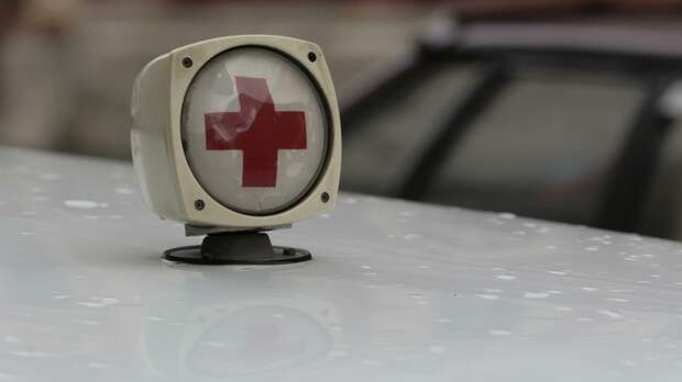 ПОЛИТОЛОГ НАЗВАЛ СУТЬ СКАНДАЛА С УВОЛЬНЕНИЕМ МЕДИКОВ: "ЭТО НЕ ПРО ГЛУПЫХ АНТИВАКСЕРОВ"