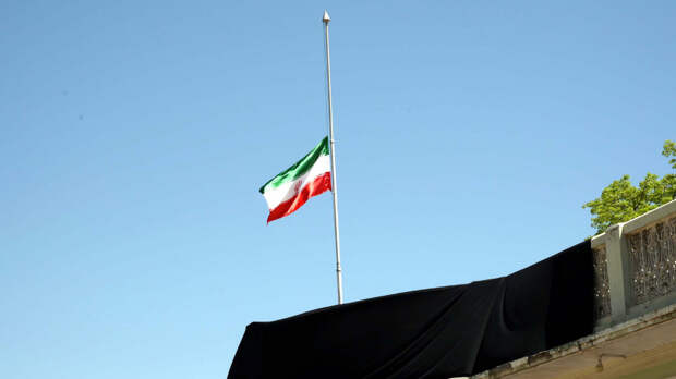 Правительство Ирана объявило 40 дней траура из-за смерти Али Хаманеи