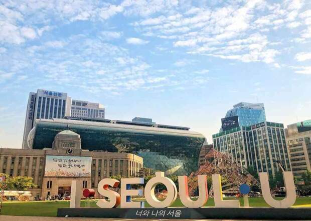 Иерархия, переработки и забота через еду: что скрывается за кадром дорам