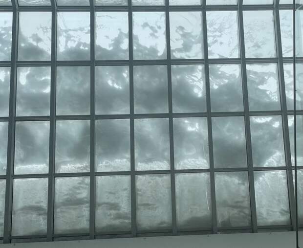 В Липецкой области обрушилась крыша цеха завода иquot;Моторинвестиquot;, возможны пострадавшие