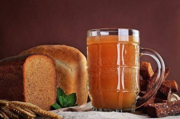 Квас хлебный с медом и изюмом квас, напитки, напиток, полезное, продукты брожения, своими руками