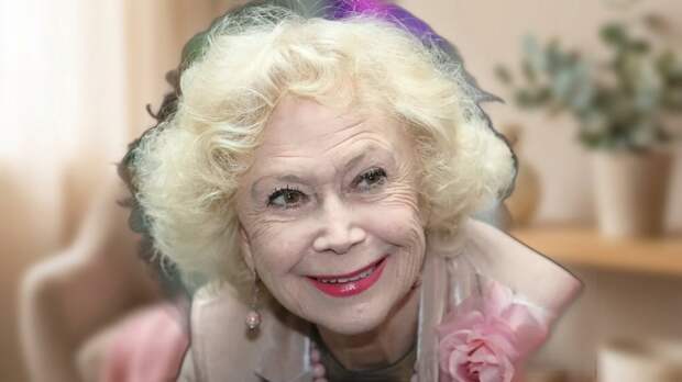 «Уютная классика — лучший стиль»: как выглядит трёхкомнатная квартира Светланы Немоляевой, где «живут» вещи с историей