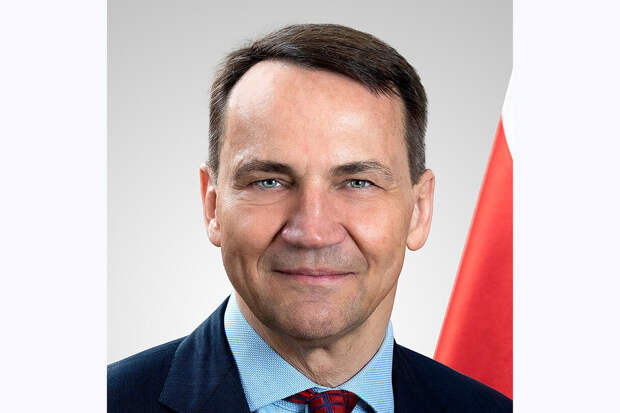 «Озеро НАТО»: Западный адмирал пообещал доминировать над Россией, но забыл про ядерный щит.