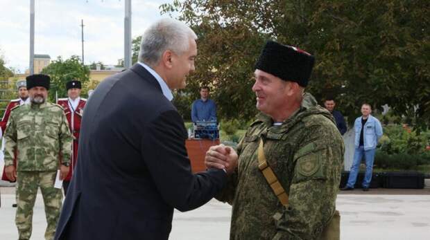 Глава Крыма вручил награды добровольцам казачьего штурмового батальона «Таврида»