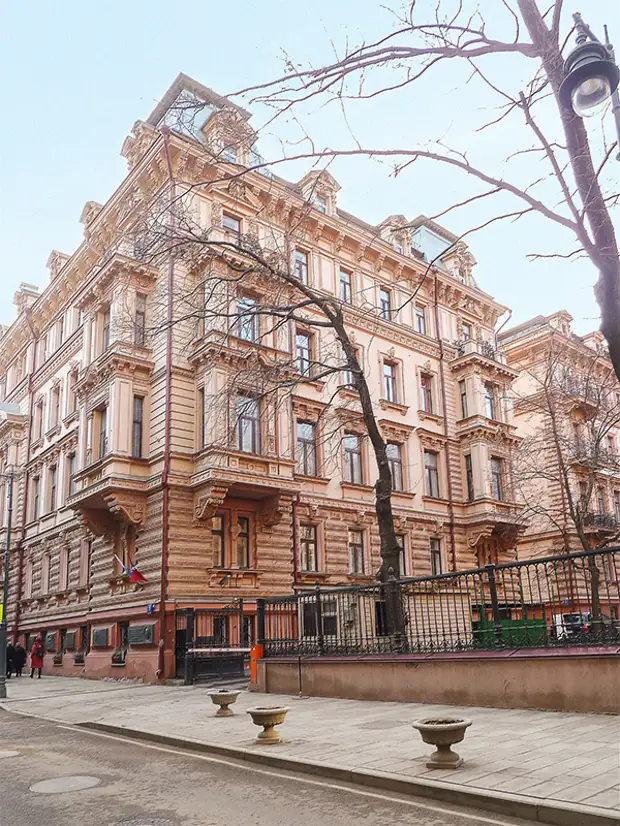 3 й дом. Дом Шереметева, 1898, Романов переулок, 3. Доходный дом Шереметева в Романовом переулке. Романов переулок дом 3. Романов переулок Москва доходный дом Разумовских.