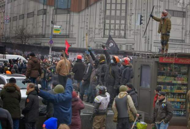 Киевляне за чистый город и против фашистов
