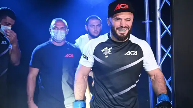 Исмаилов объяснил, почему хочет подраться с Ромеро