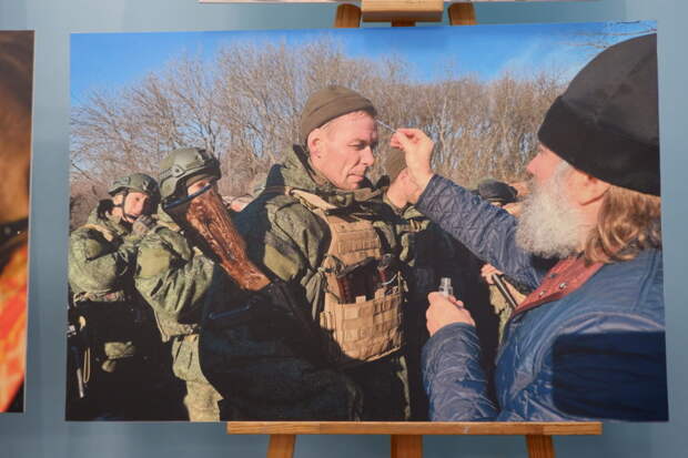В Твери проходит выставка, посвященная военным священникам