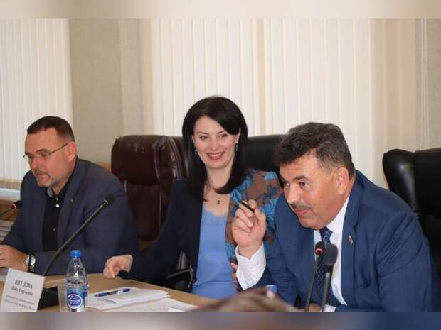 Щеглова снова обогнала Ярилова в рейтинге мэров Дальнего Востока