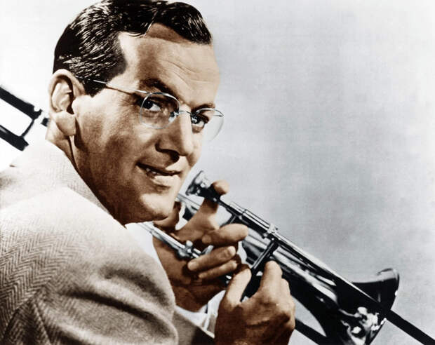 Версии, объясняющих таинственное исчезновение легенды джаза Гленна Миллера