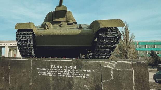 Чиновники объяснили, почему не ремонтировали памятник танку Т-34