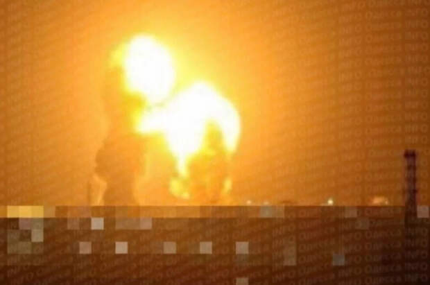 Тайный груз НАТО развеяли в черный дым: удары в Одессе попали на видео