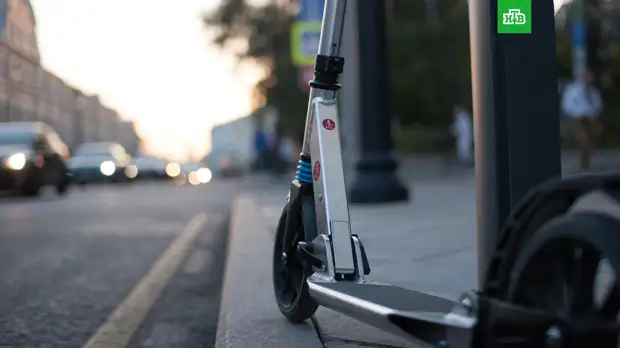 Самокат украли у пенсионера в переходе станции метро «Сухаревская»