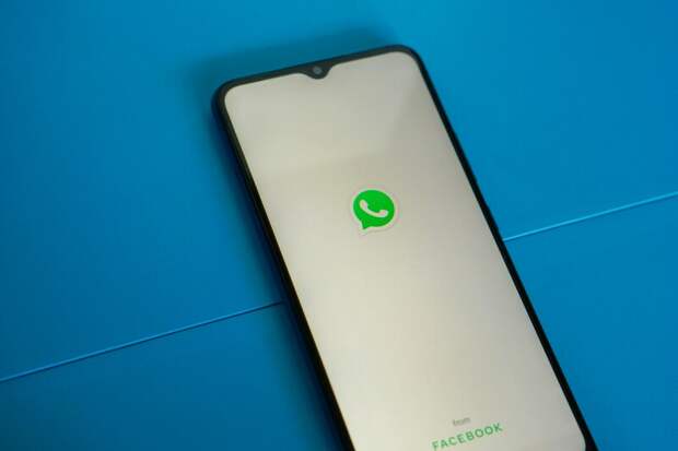 WhatsApp переработал темный режим для пользователей Android и iOS