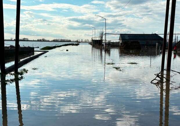 Мостик между подвигом и системой. Без жертв, но с выводами: РЖД и аварийные службы ликвидируют последствия наводнения в Дагестане, где смыло мосты