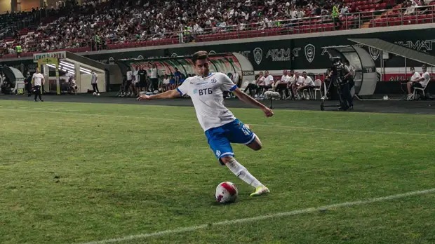 Представитель Захаряна опроверг информацию о переходе футболиста в «Реал»