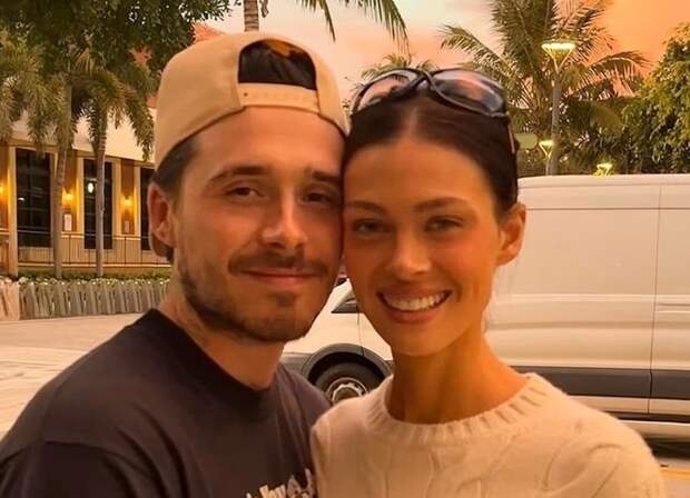 «Так благодарна начать Новый год с этими прекрасными людьми»: Никола Пельтц рассыпалась в комплиментах Бруклину Бекхэму на фоне его ссоры с родителями