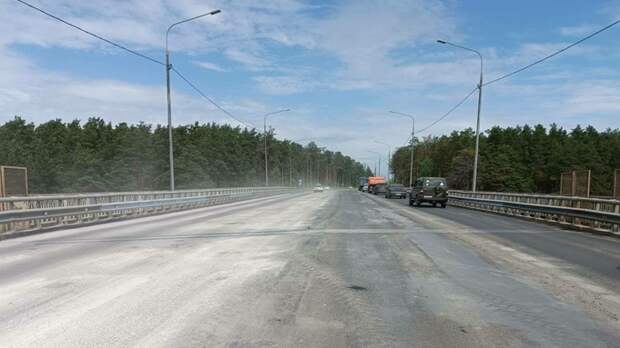 В Барнауле открыли движение по путепроводу на шоссе Ленточный бор