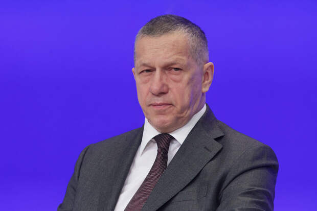 Трутнев: всю технику для уборки снега доставят на Камчатку до 28 января