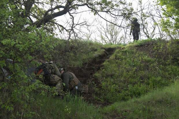 Охота на «блуждающий миномет» ВСУ: корреспондент ФАН побывал на вылазке с молодым разведчиком из отряда «Дон»