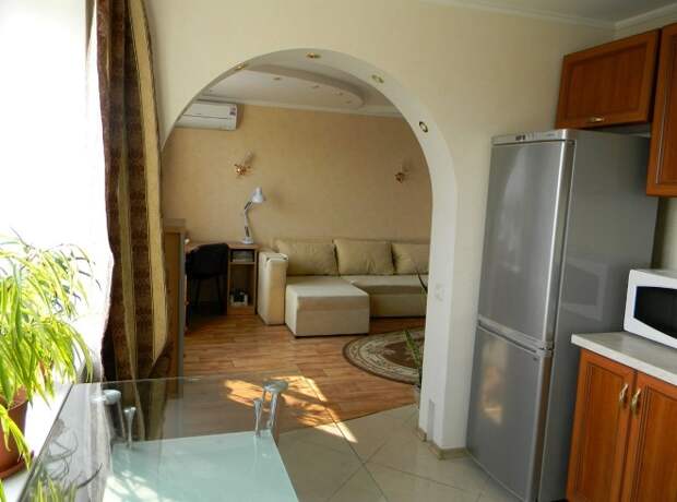 Перегородки из гипсокартона для зонирования кухни и гостиной: фото, варианты установки (49 фото)