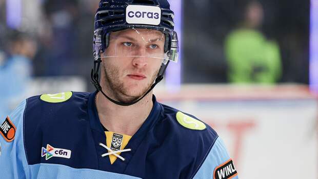 «Сибирь» обменяла Чеховича в «Амур» на Талалуева