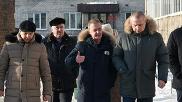 Вячеслав Франк провел выездное совещание / Фото: официальный канал города Барнаула / @barnaul_org