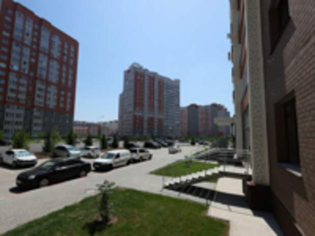 Виктор Томенко проверил работы по реконструкции моста на Новом рынке
