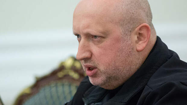 Секретарь СНБО Александр Турчинов на заседании Совета национальной безопасности и обороны Украины в Киеве