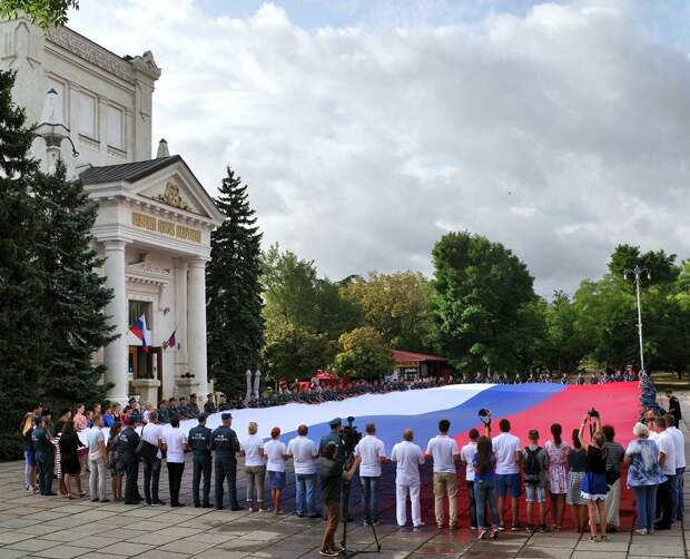 День Государственного флага России в Севастополе
