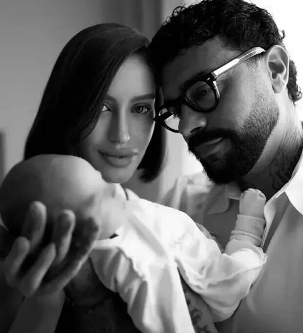 Валентина Иванова и Тимати с дочерью