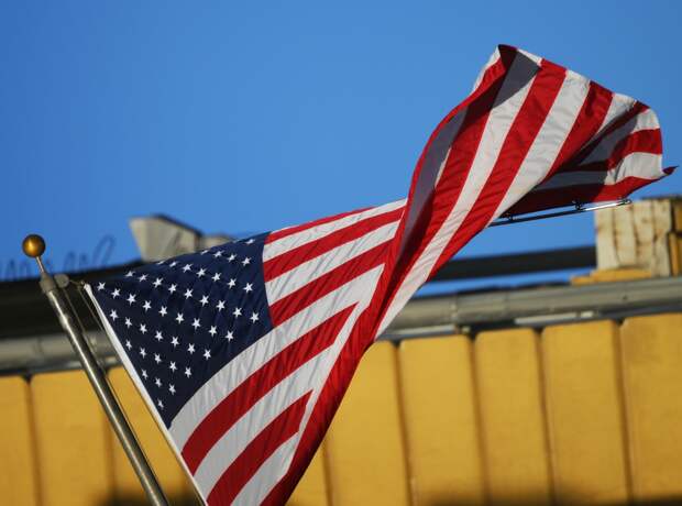 Бензин в США подорожал до максимума за три года