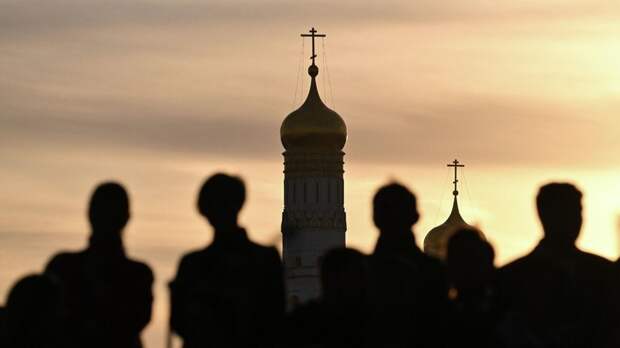 Жители США рассказали RT, почему переходят в православие