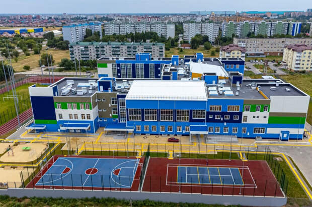 Праздник знаний. В Ростовской области 1 сентября отметят почти полмиллиона школьников