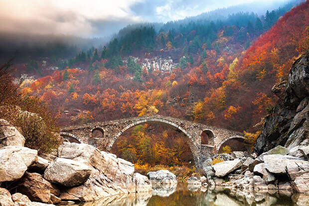 Старинные загадочные мосты со всего мира - 40 фото - 2